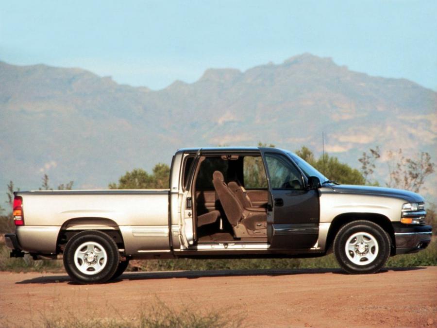  Chevrolet Silverado Extended Cab 1999 года  (фото 7 из 16)